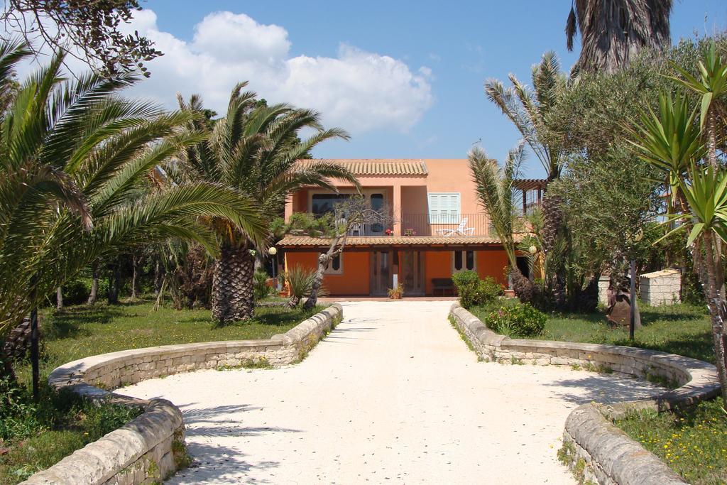 La Villa Rosa al Mare Pozzallo Camera foto