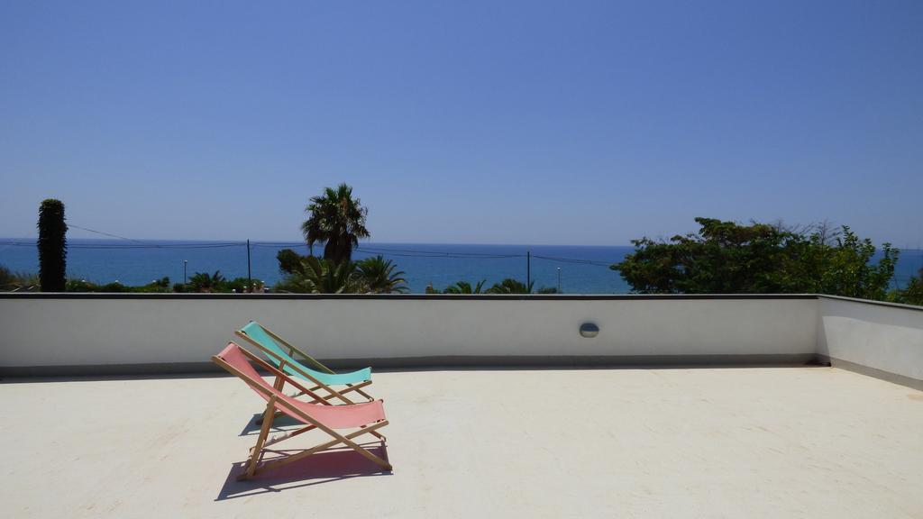 La Villa Rosa al Mare Pozzallo Esterno foto